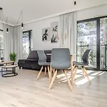 Apartman Shellter - Day Rogowo