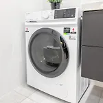 Apartman Shellter - Day