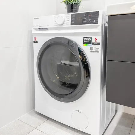 アパート Shellter - Day